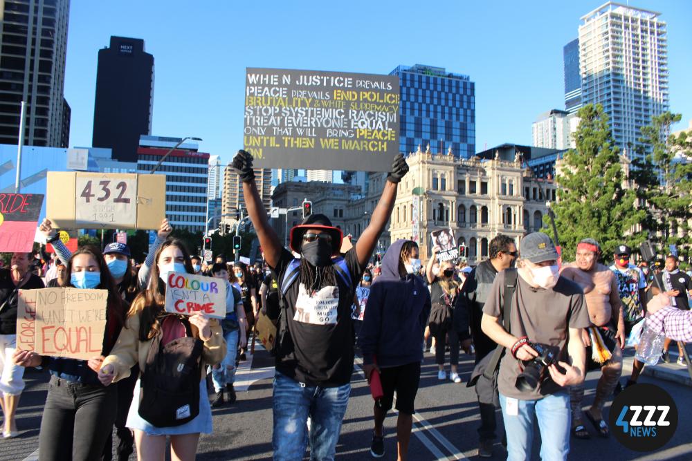 BLM Rally - Crossing the Queen Victoria Bridge [4ZZZ/Lillian Rangiah]